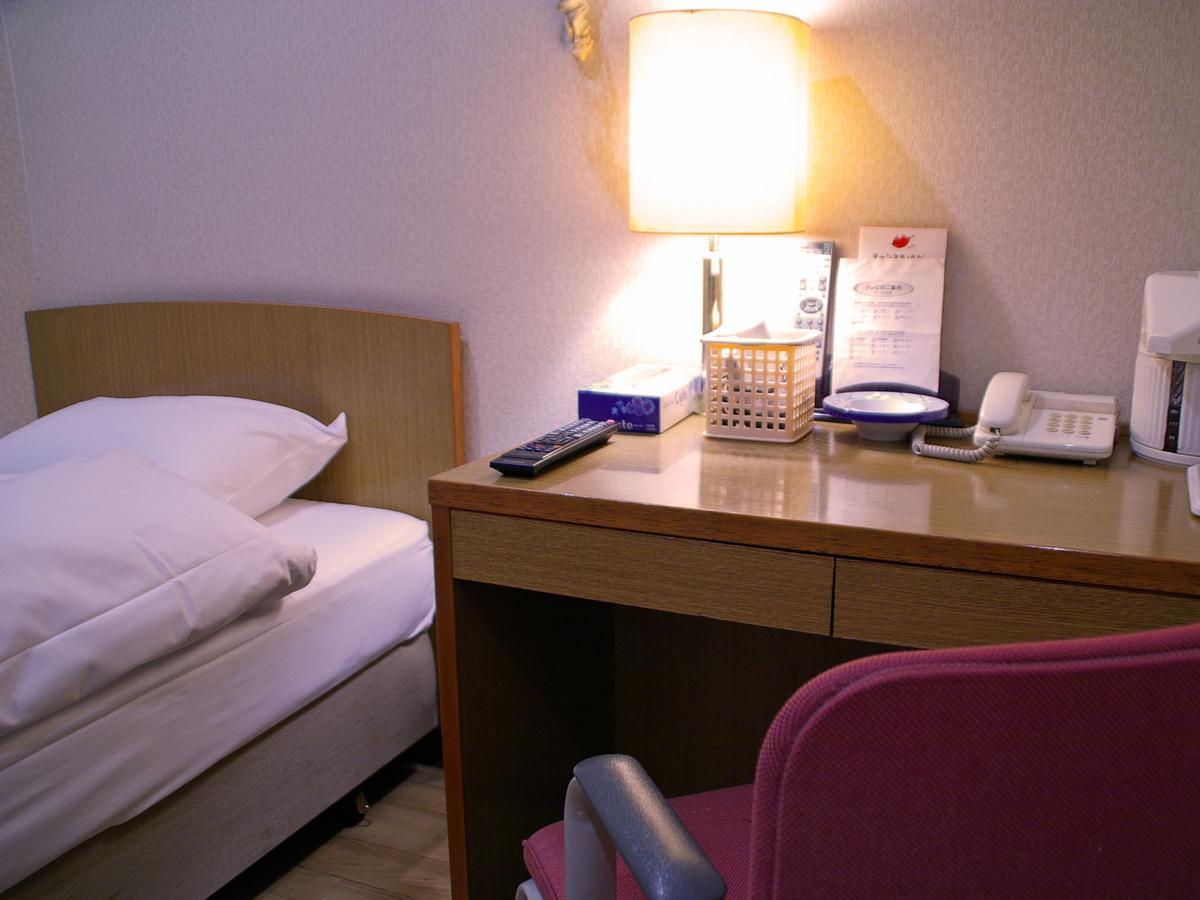 Business Hotel Sakigake Honkan Himeji Esterno foto