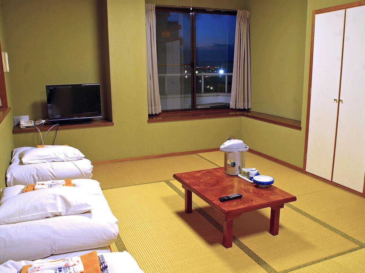 Business Hotel Sakigake Honkan Himeji Esterno foto